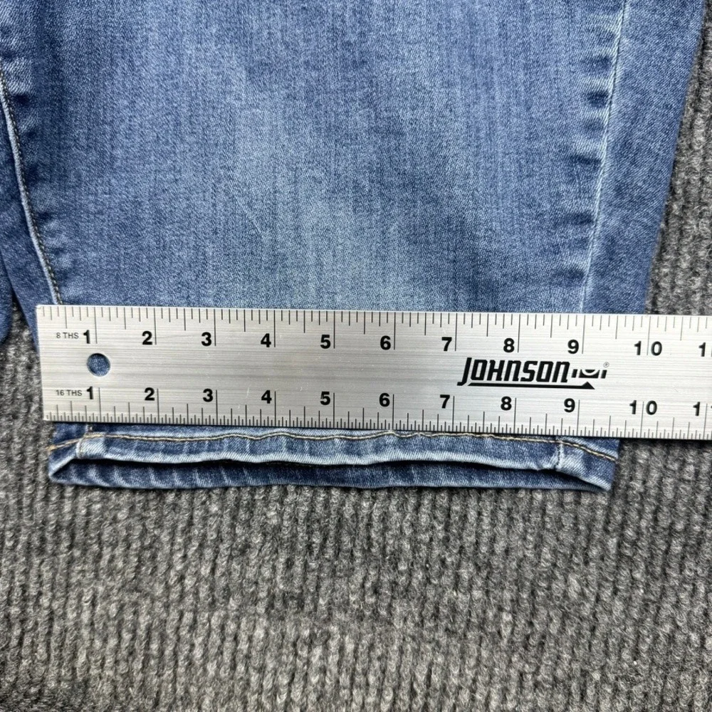 Lane Bryant Flex Magic Waistband High Rise Bermuda Shorts Blue Denim Women 16